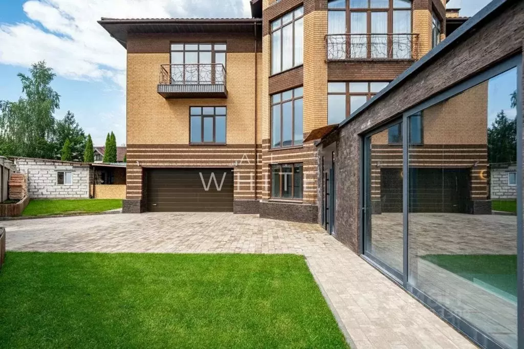 Дом в Москва д. Большое Свинорье, ул. Перспективная, 122 (1141 м) - Фото 2