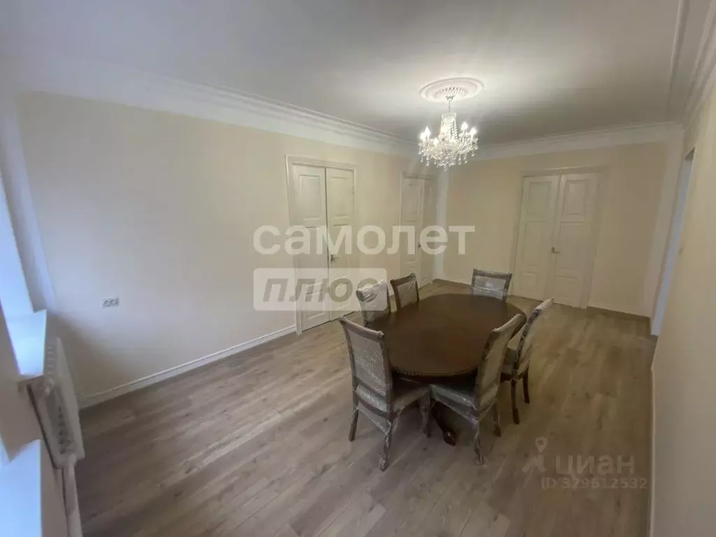 Дом в Дагестан, Дербент ул. З. Тагиева, 122 (250 м) - Фото 1