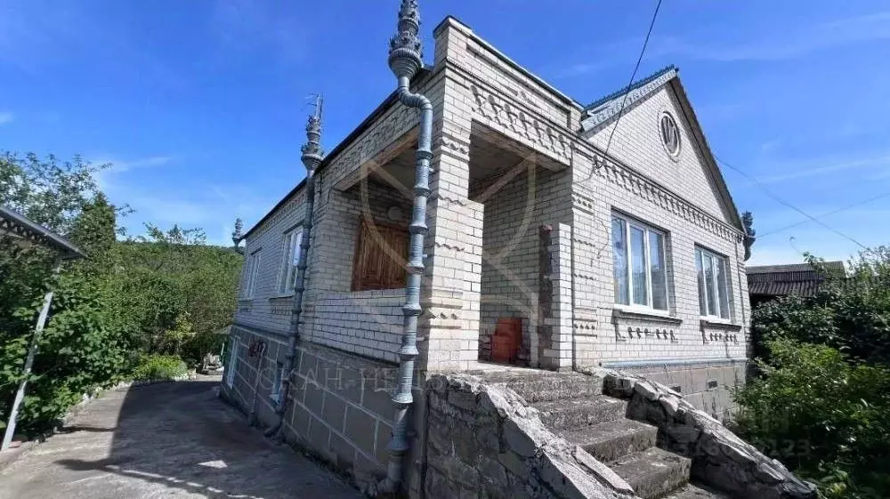 Дом в Ставропольский край, Предгорный муниципальный округ, с. Юца ул. ... - Фото 0