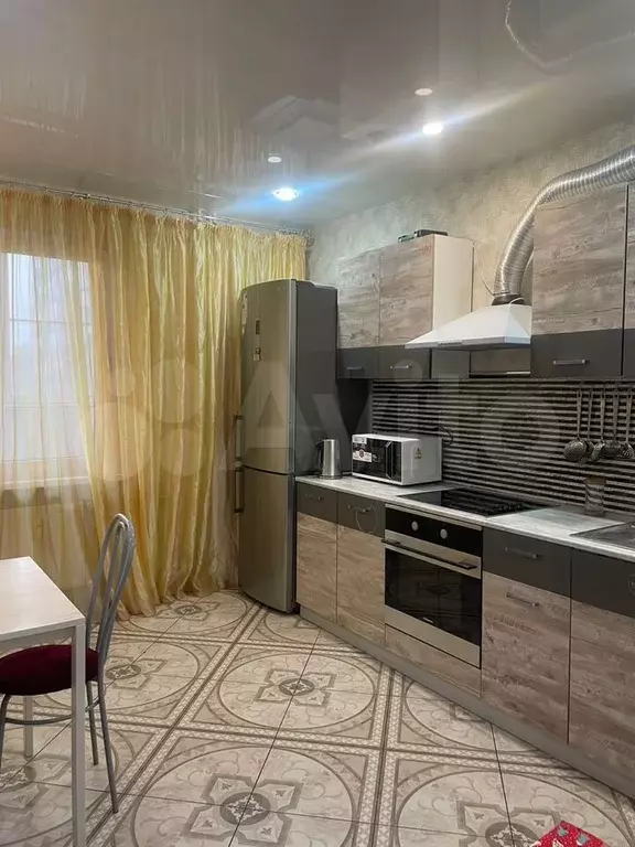 2-к. квартира, 60 м, 3/10 эт. - Фото 0