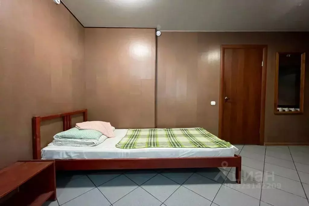 Комната Алтайский край, Барнаул Привокзальная ул., 9 - Фото 1