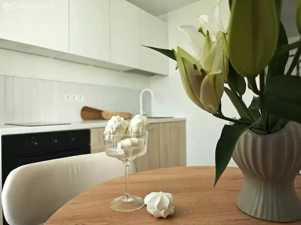 2-комнатная квартира: Екатеринбург, улица Большакова, 21А (48 м) - Фото 1