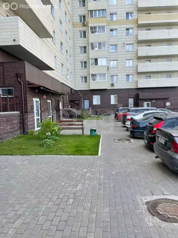 1-комнатная квартира: Омск, улица Кирова, 51 (32.7 м) - Фото 0