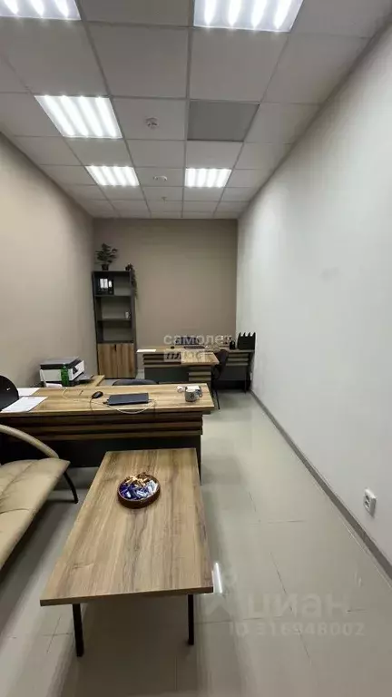 Офис в Ханты-Мансийский АО, Сургут ул. Маяковского, 27 (86 м) - Фото 1