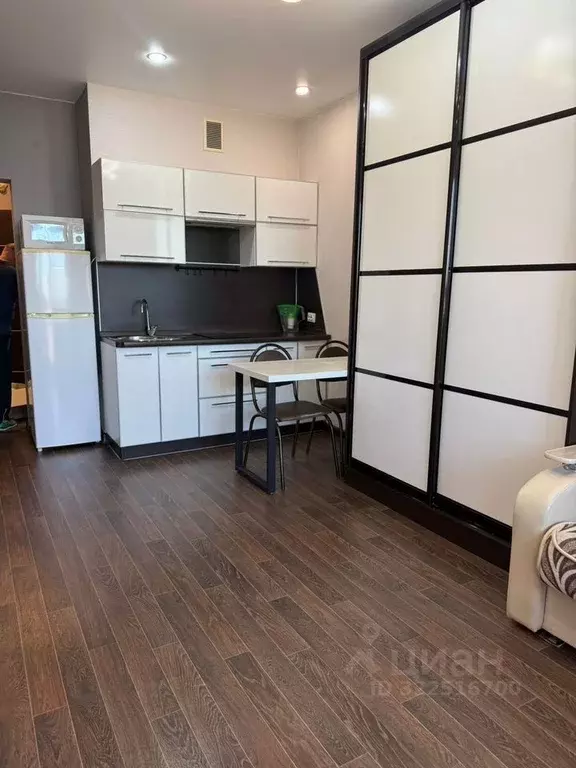 Студия Иркутская область, Иркутск ул. Калинина, 15/1 (26.0 м) - Фото 2