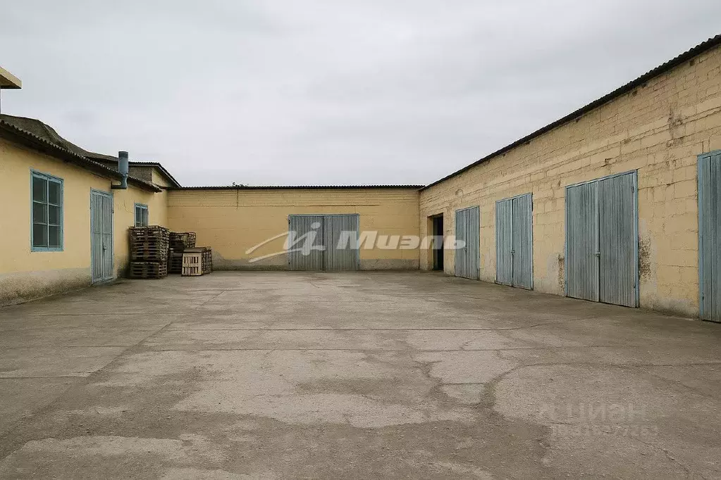 Склад в Крым, Бахчисарайский район, с. Скалистое ул. Ленина, 36к1 (253 ... - Фото 1