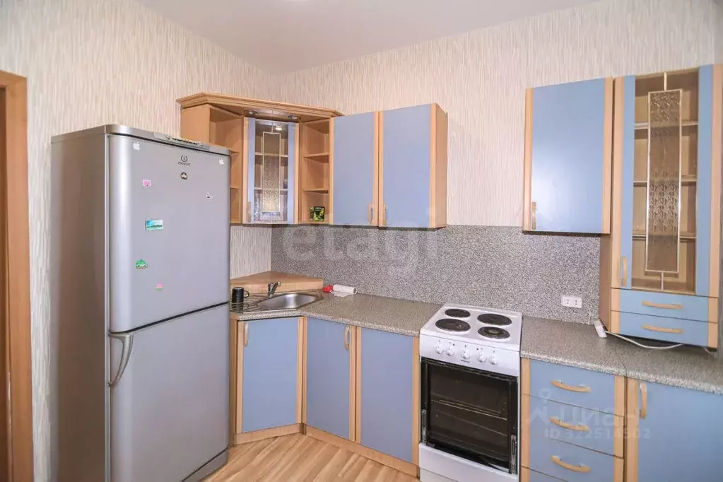 2-к кв. Ханты-Мансийский АО, Сургут Привокзальная ул., 22 (53.9 м) - Фото 1