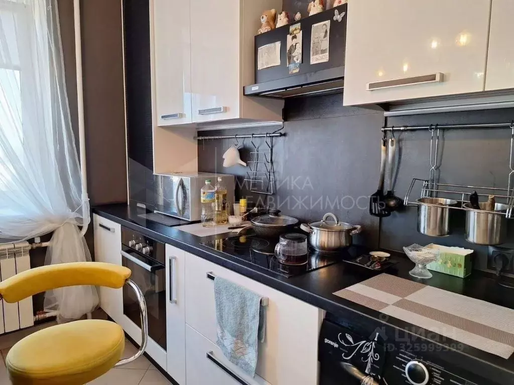 2-к кв. Тюменская область, Тюмень ул. Бориса Житкова, 4к1 (50.0 м) - Фото 0