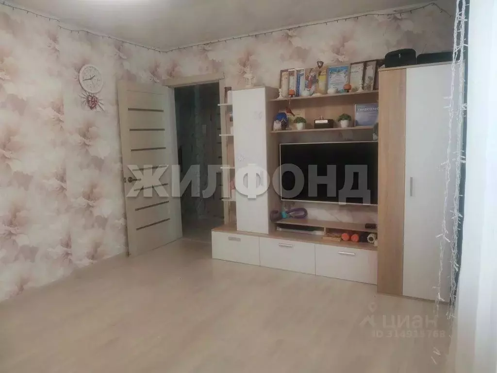 2-к кв. Хакасия, Абакан Торговая ул., 26 (40.0 м) - Фото 1