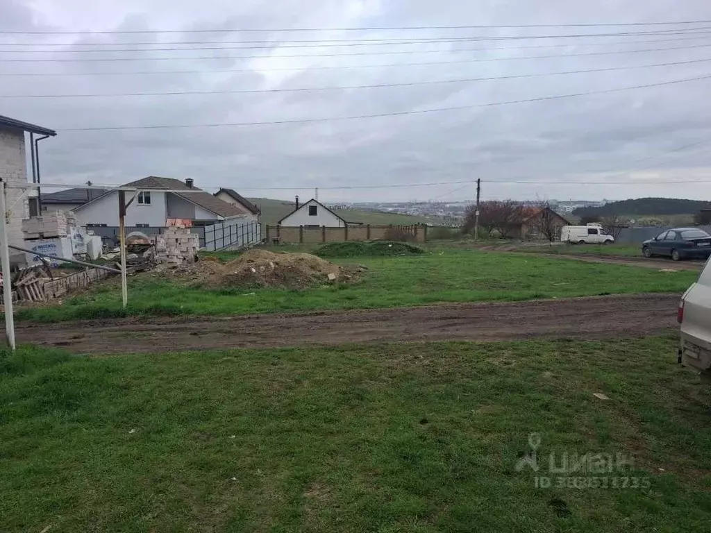 Участок в Крым, Симферопольский район, с. Мирное  (10.0 сот.) - Фото 2
