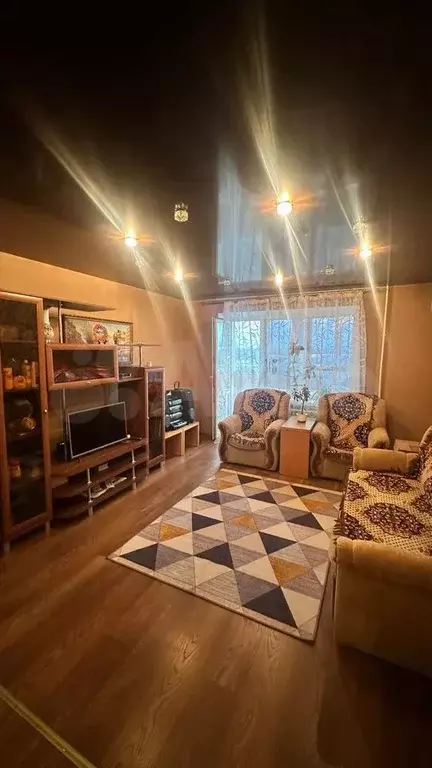 3-к. квартира, 58 м, 8/9 эт. - Фото 0