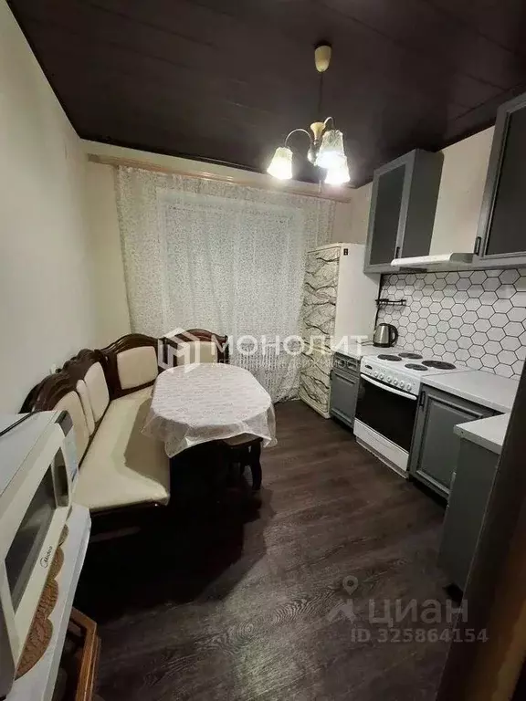 1-к кв. Белгородская область, Старый Оскол Ольминского мкр, 6 (36.0 м) - Фото 1