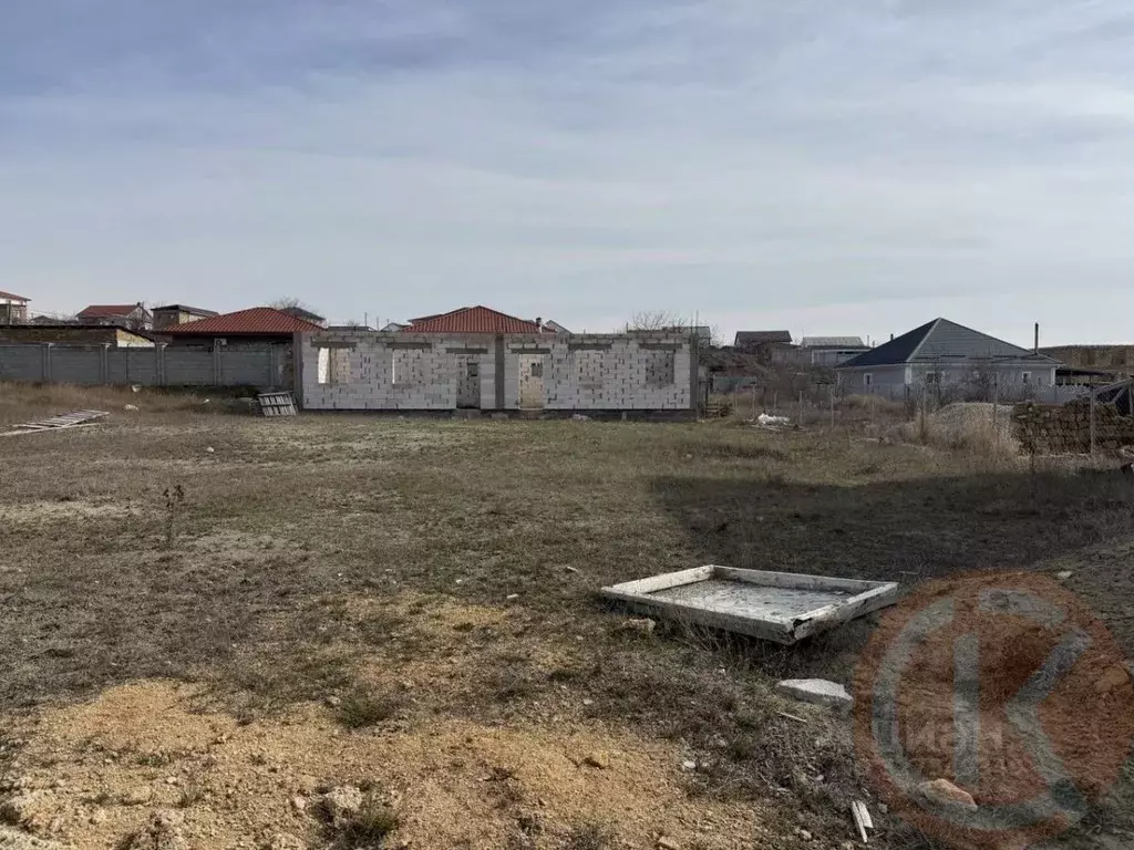 Участок в Крым, Симферопольский район, Чистенское с/пос, с. Фонтаны  ... - Фото 1