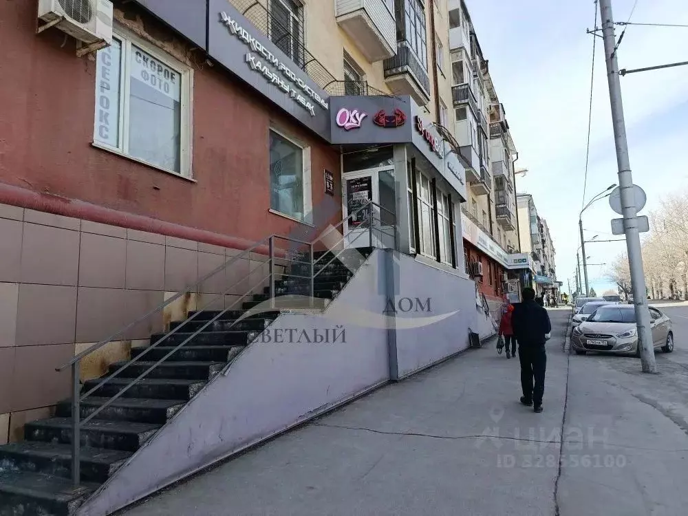 Помещение свободного назначения в Алтайский край, Барнаул просп. ... - Фото 1