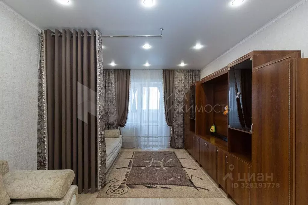 Студия Тюменская область, Тюмень Интернациональная ул., 199к1 (33.5 м) - Фото 1