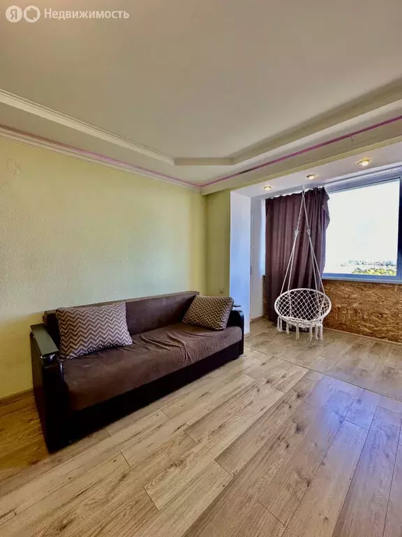 3-комнатная квартира: Евпатория, проспект Победы, 47 (70 м) - Фото 2