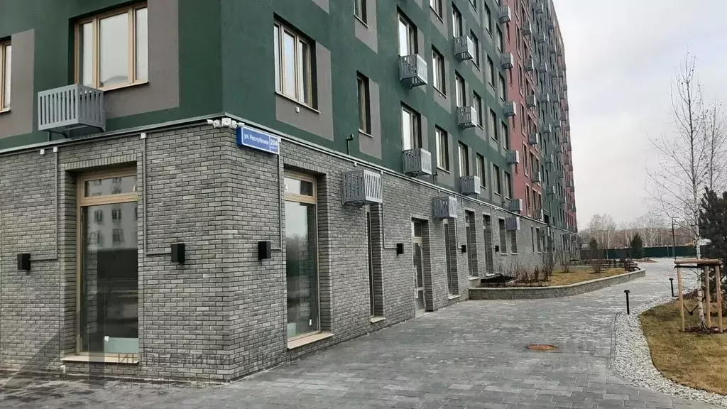 Торговая площадь в Тюменская область, Тюмень ул. Республики, 204к12 ... - Фото 1