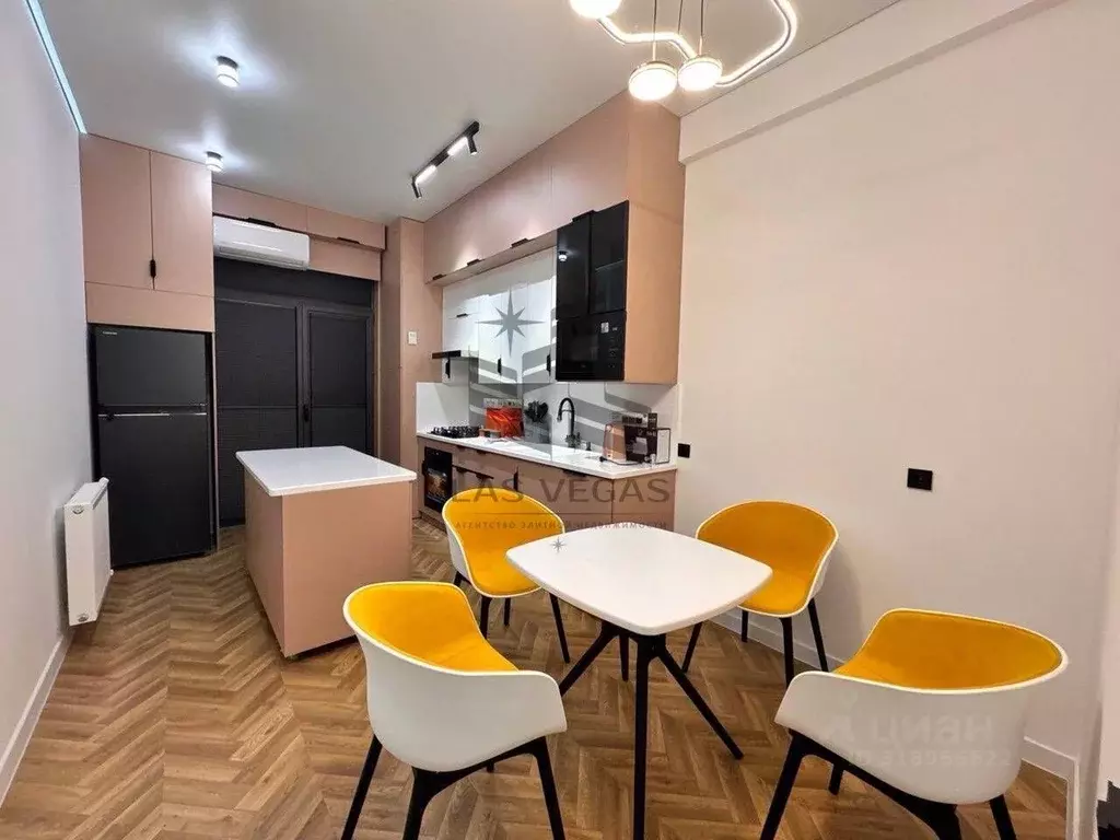 2-к кв. Татарстан, Казань ул. Короленко, 28Б (60.0 м) - Фото 0