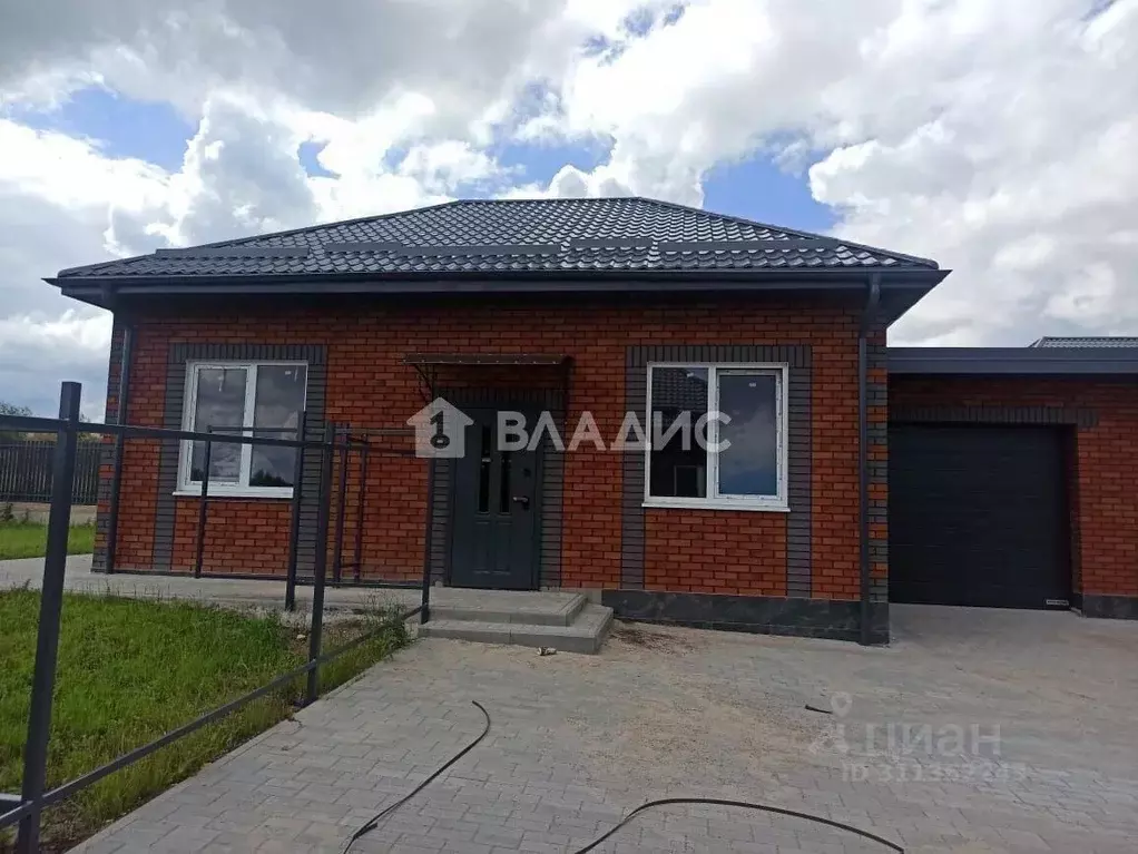 Дом в Калининградская область, Гурьевский муниципальный округ, пос. ... - Фото 1