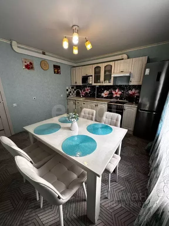 2-к кв. Башкортостан, Уфа ул. Просвещения, 7 (55.0 м) - Фото 1