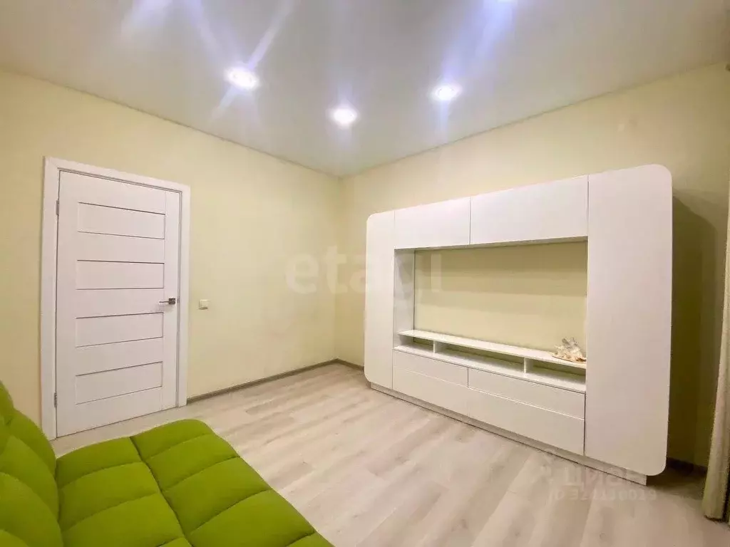 2-к кв. Пермский край, Пермь Уинская ул., 15А (48.7 м) - Фото 1