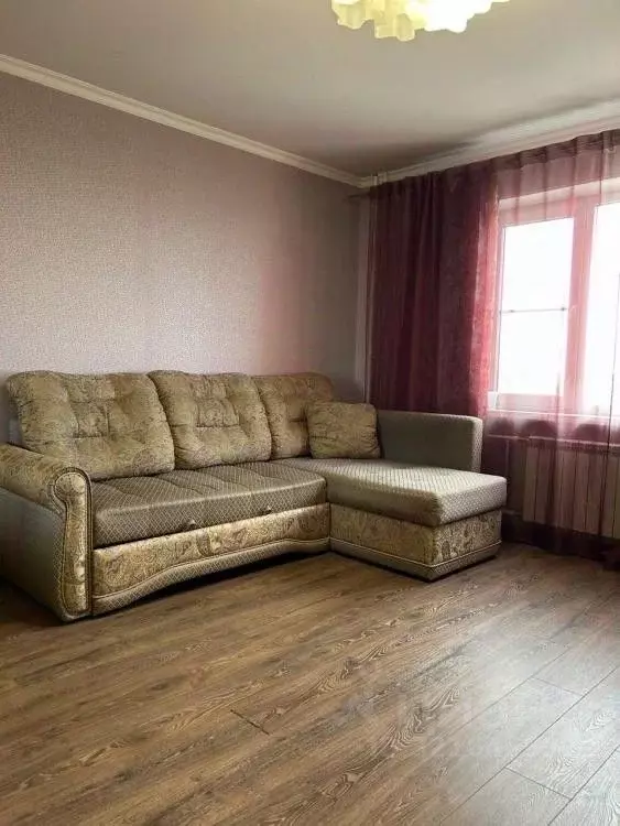 2-к кв. Омская область, Омск ул. 6-я Линия, 180 (60.6 м) - Фото 2