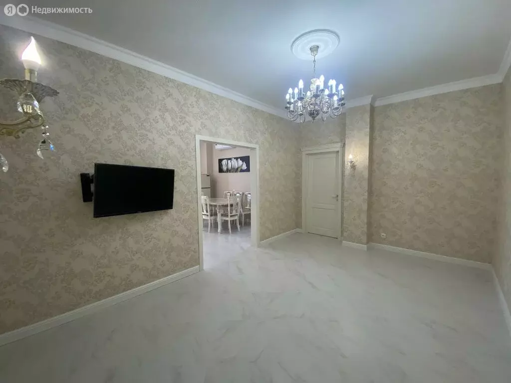 3-комнатная квартира: Нальчик, улица Тлостанова, 16 (116.6 м) - Фото 1