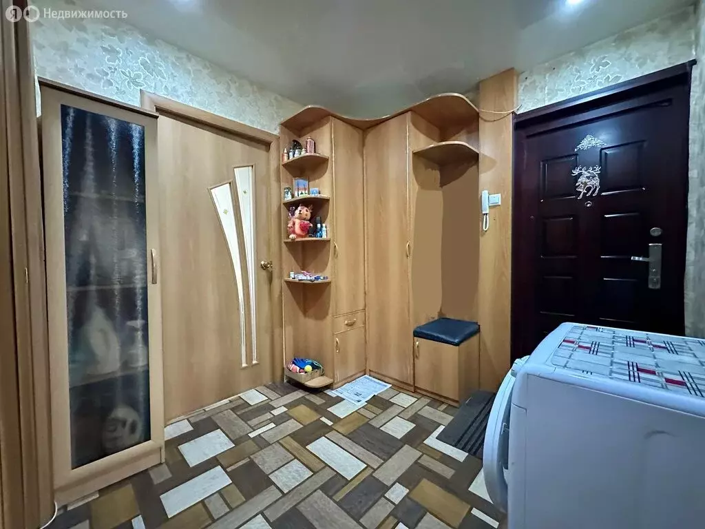 3-комнатная квартира: Саяногорск, микрорайон Заводской, 35 (59 м) - Фото 2