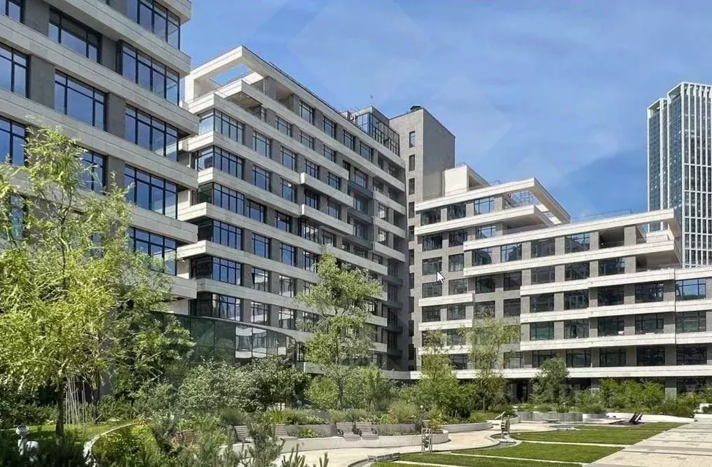 4-к кв. Москва ул. Сергея Бондарчука, 6 (350.0 м) - Фото 1