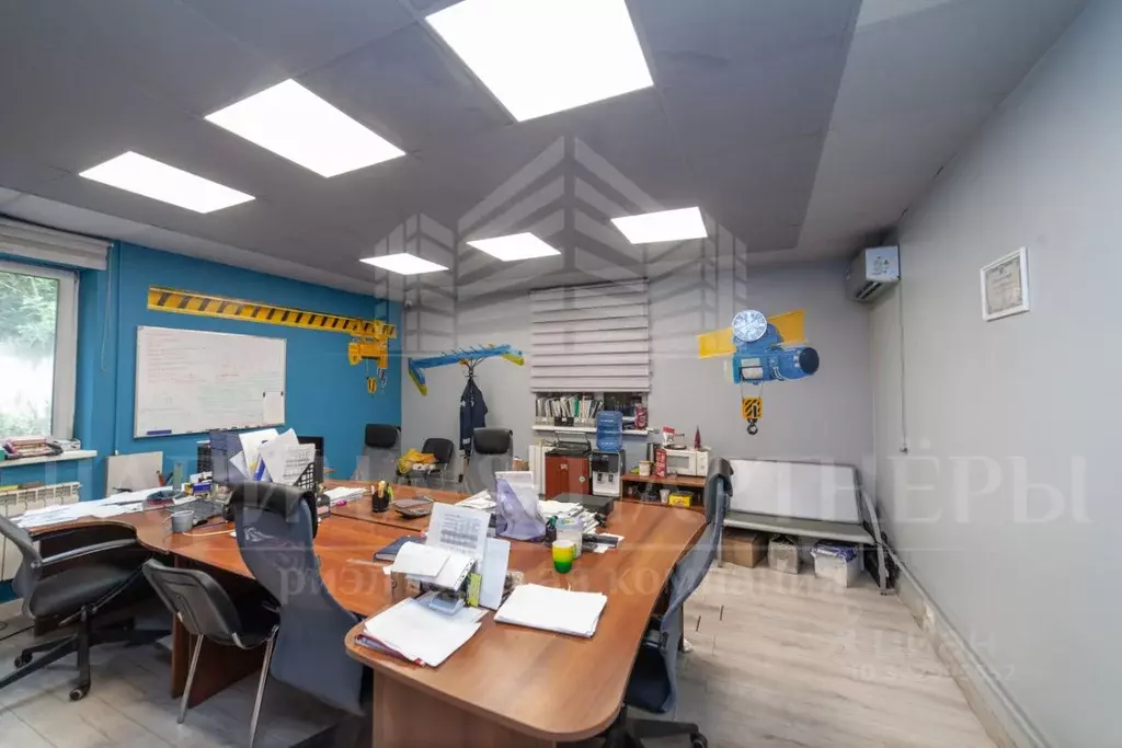 Помещение свободного назначения в Кемеровская область, Новокузнецк пл. ... - Фото 1