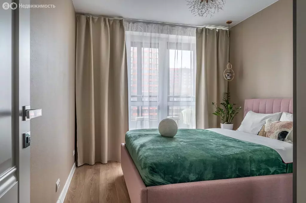 3-комнатная квартира: Екатеринбург, проспект Космонавтов, 9А (52.9 м) - Фото 2