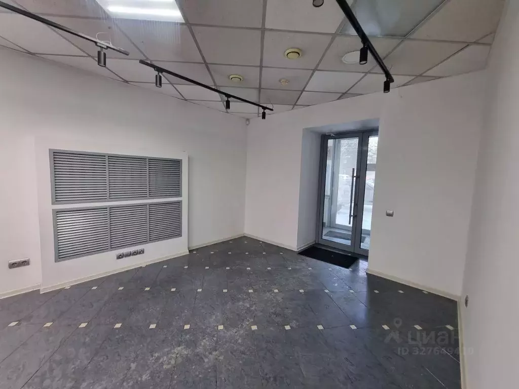 Торговая площадь в Башкортостан, Уфа ул. Цюрупы, 98 (44 м) - Фото 0