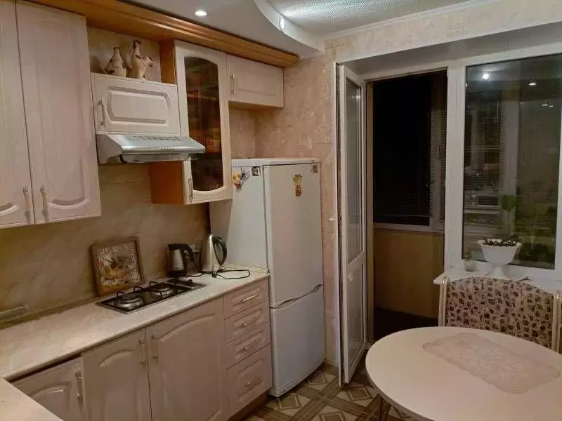 Квартира, 4 комнаты, 82 м - Фото 1