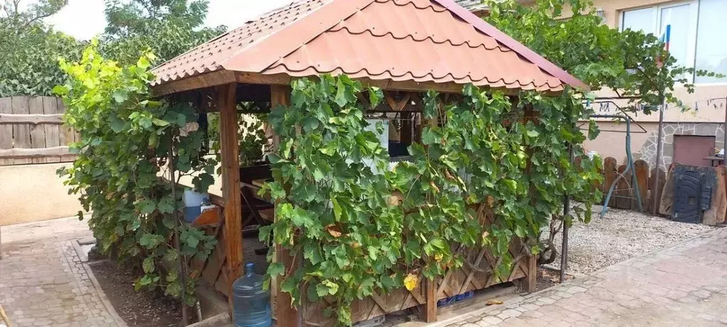 5-к кв. Крым, Сакский район, с. Ромашкино ул. Интернациональная, 48 ... - Фото 1