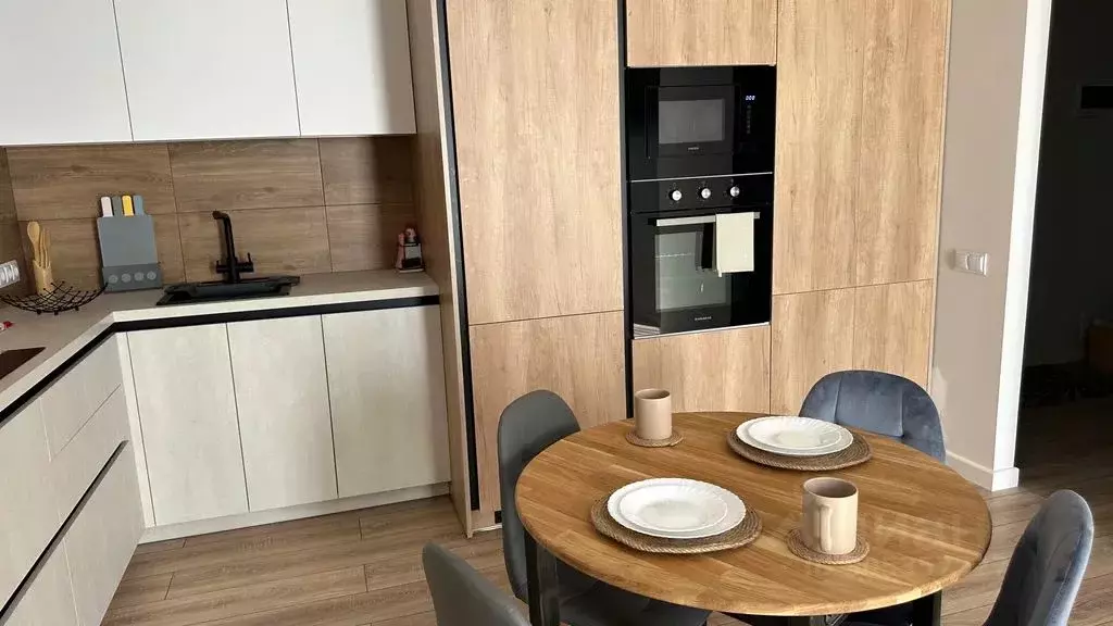 2-к кв. Калининградская область, Зеленоградск ул. Римская, 5к1 (65.0 ... - Фото 2