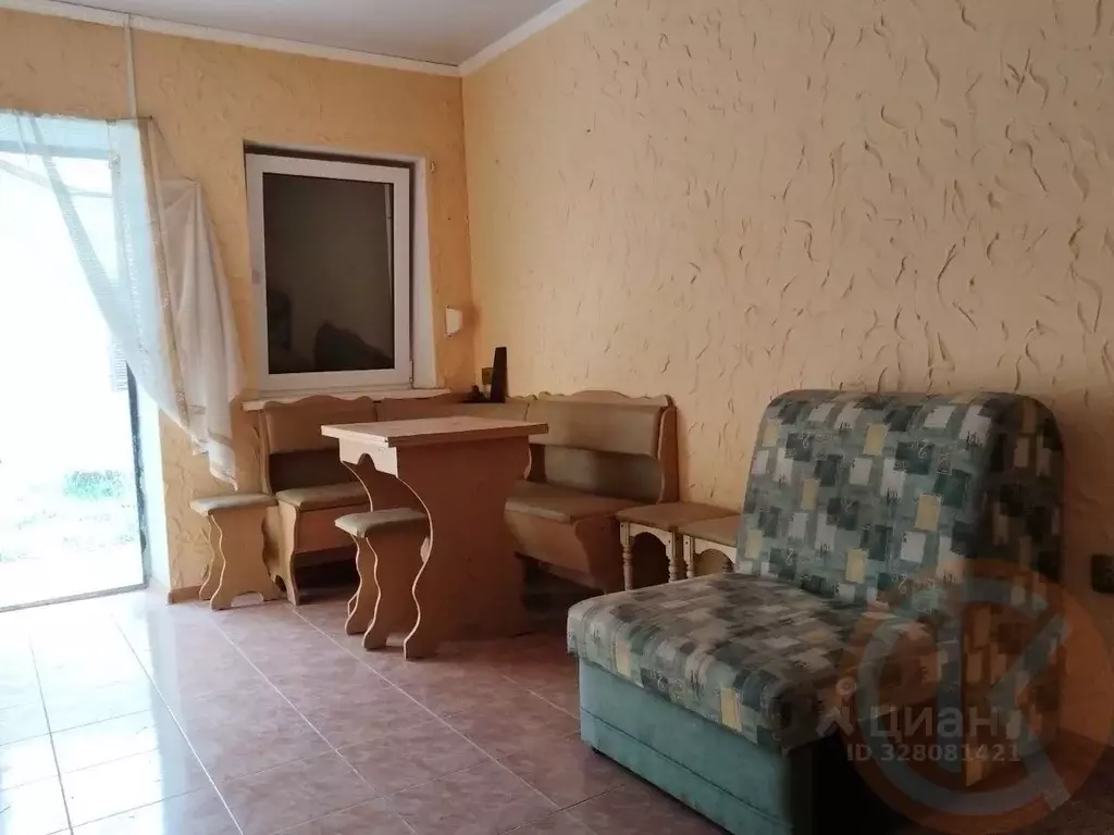 Дом в Крым, Сакский район, с. Уютное, Прибой СПК ул. Вишневая, 39 (275 ... - Фото 1