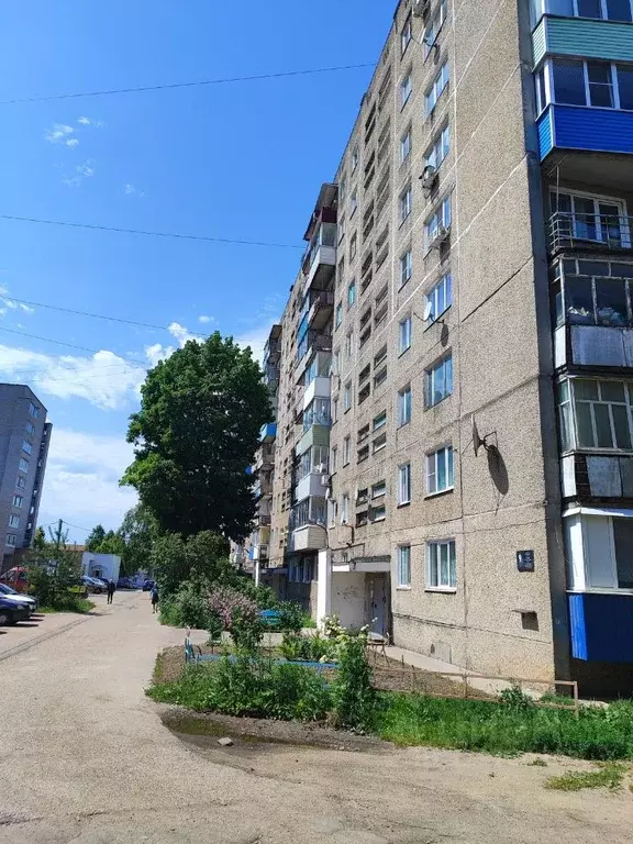 3-к кв. Смоленская область, Вязьма проезд 25 Октября, 2 (50.0 м) - Фото 1