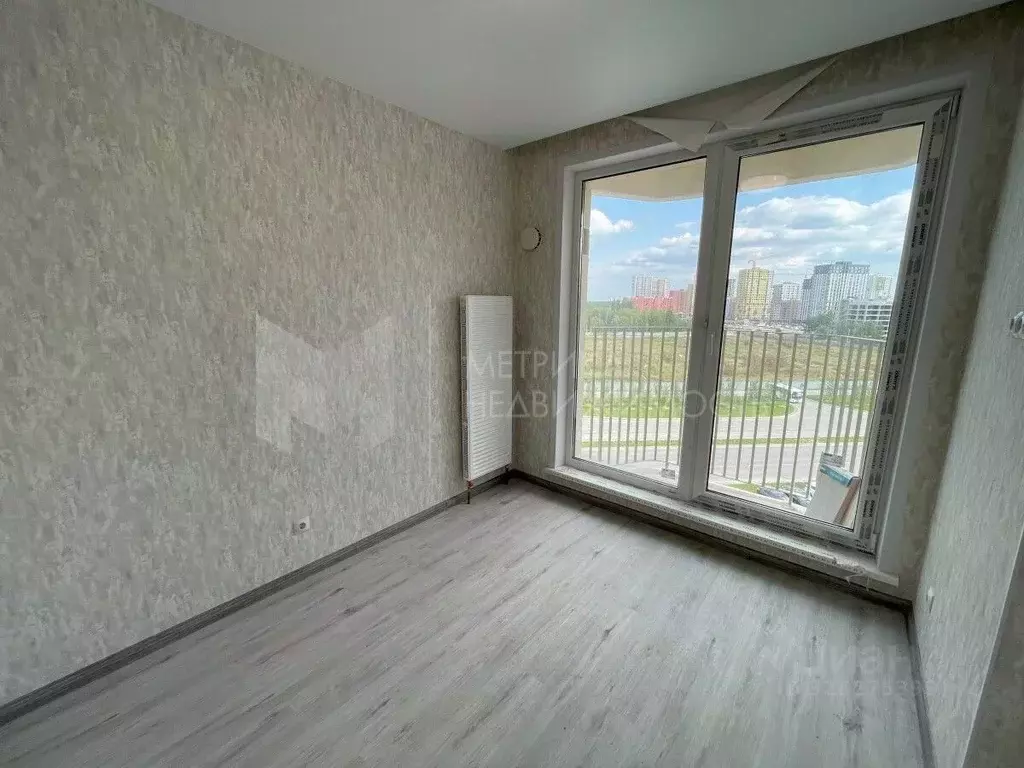 1-к кв. Тюменская область, Тюмень ул. Фармана Салманова, 3 (31.0 м) - Фото 1