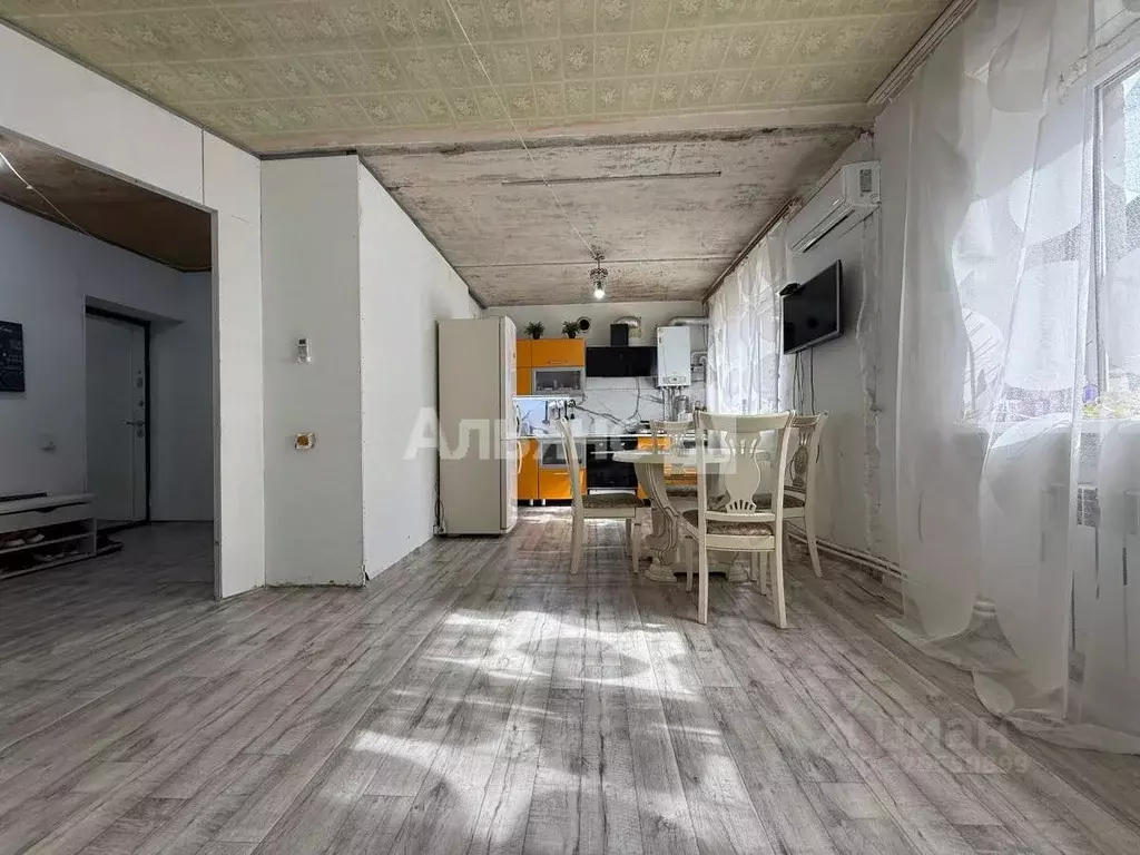 3-к кв. Ростовская область, Шахты проезд Дворовый, 2А (71.2 м) - Фото 1