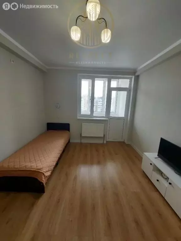 1-комнатная квартира: Ессентуки, Никольская улица, 21к6 (36 м) - Фото 1