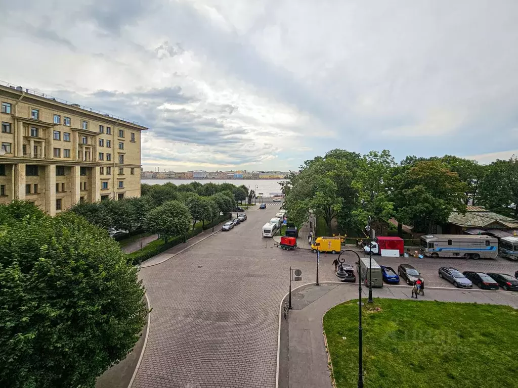 3-к кв. Санкт-Петербург Петровская наб., 4 (100.0 м) - Фото 0