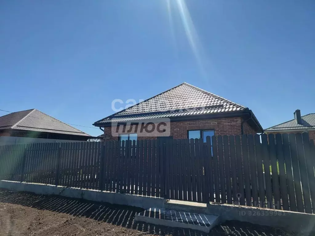 Дом в Краснодарский край, Кореновск ул. Олимпийская (80 м) - Фото 1