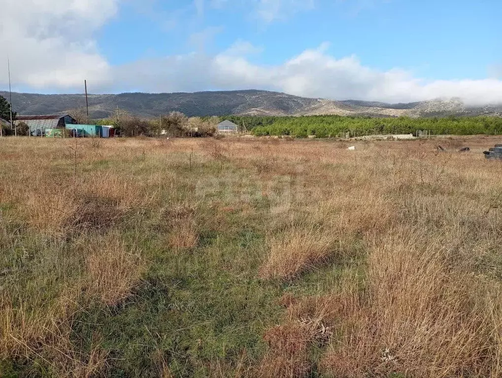 Участок в Крым, Кировский район, Старый Крым городское поселение ул. ... - Фото 1