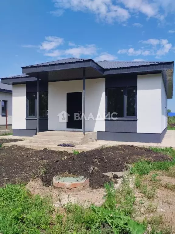 Дом в Башкортостан, Стерлитамакский район, Отрадовский сельсовет, д. ... - Фото 1