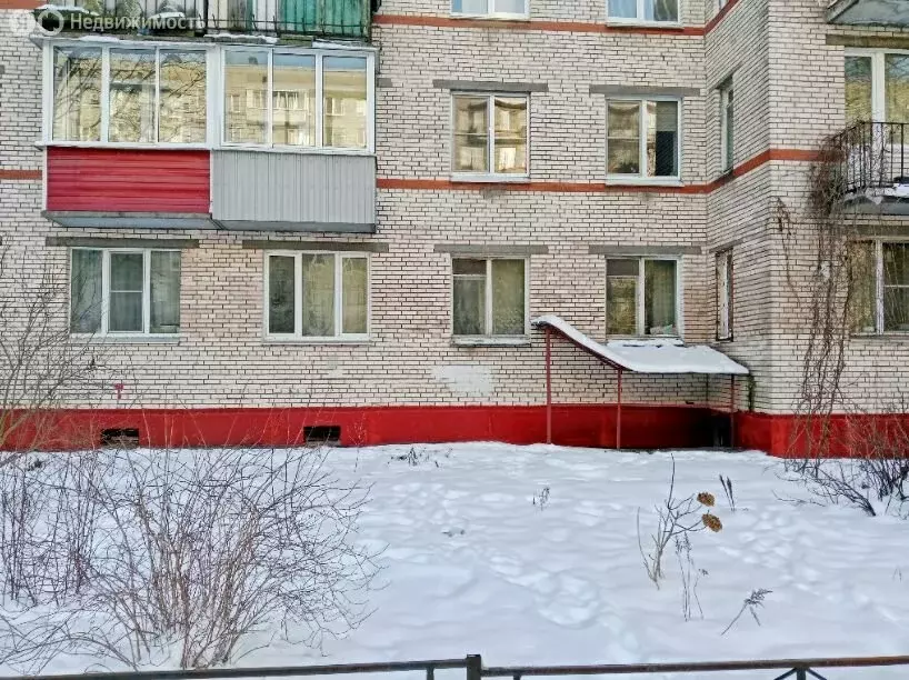 3-комнатная квартира: Санкт-Петербург, улица Орджоникидзе, 63к2 (60 м) - Фото 1