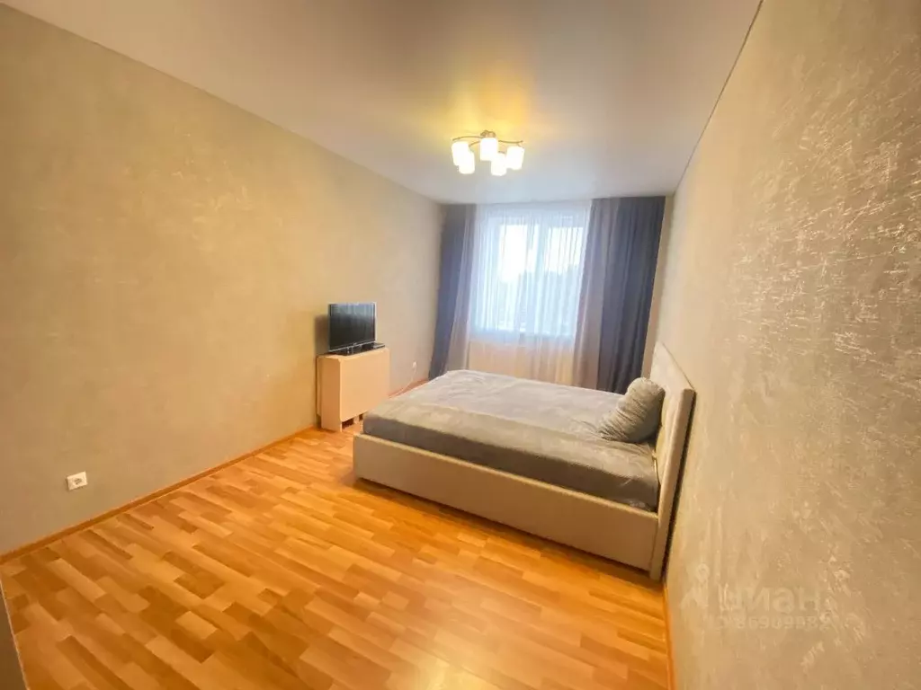 3-к кв. Удмуртия, Ижевск ул. Архитектора П.П. Берша, 32 (80.0 м) - Фото 1