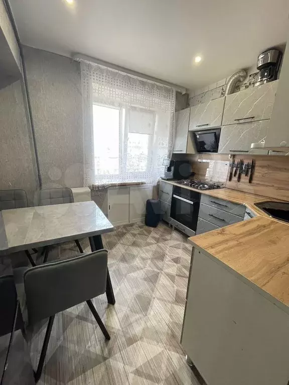 3-к. квартира, 53 м, 5/5 эт. - Фото 1