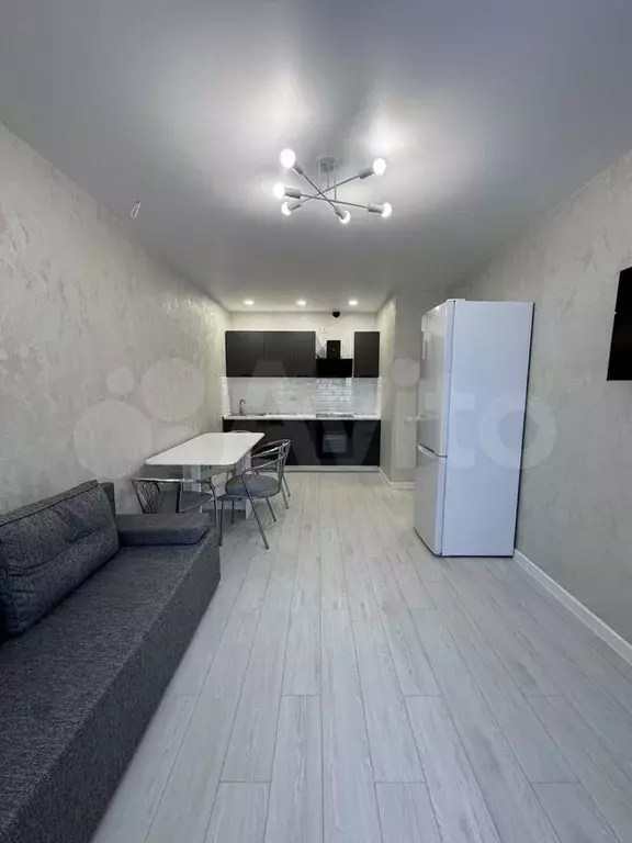 3-к. квартира, 60 м, 4/26 эт. - Фото 0