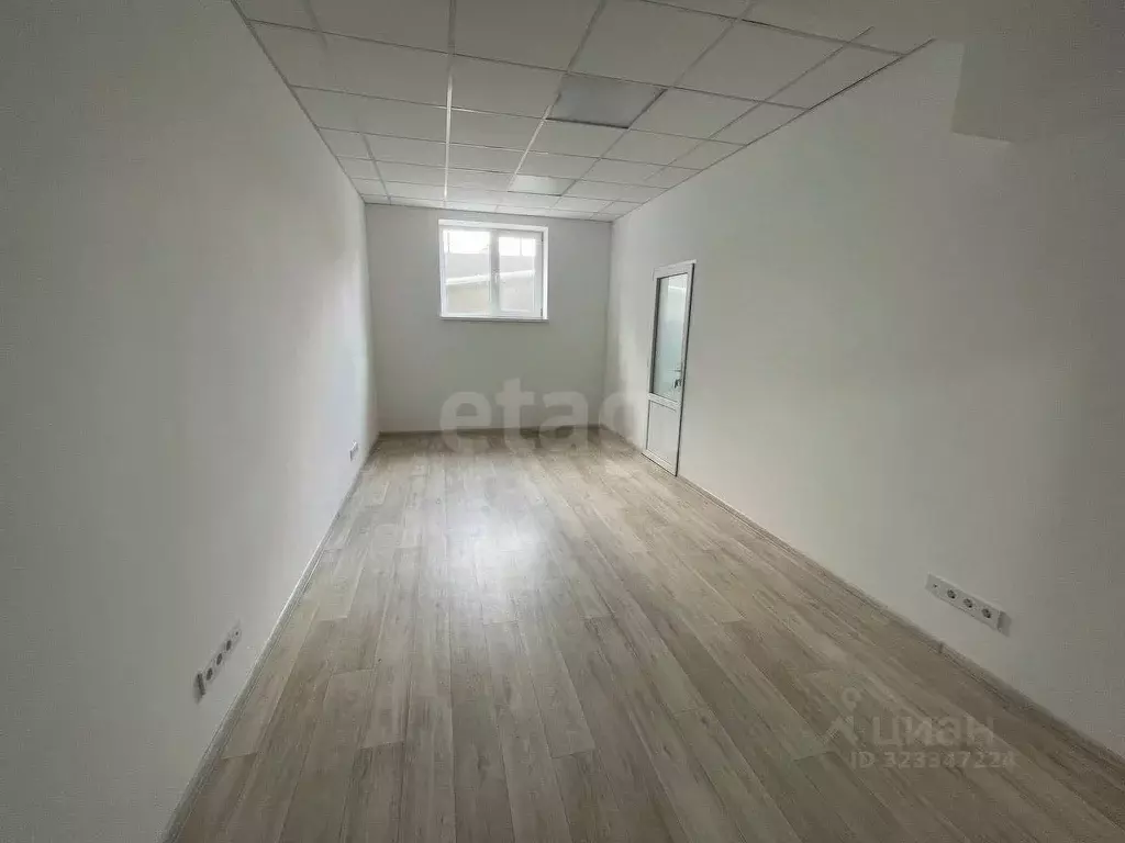 Офис в Крым, Симферополь ул. Генерала Родионова (18 м) - Фото 1