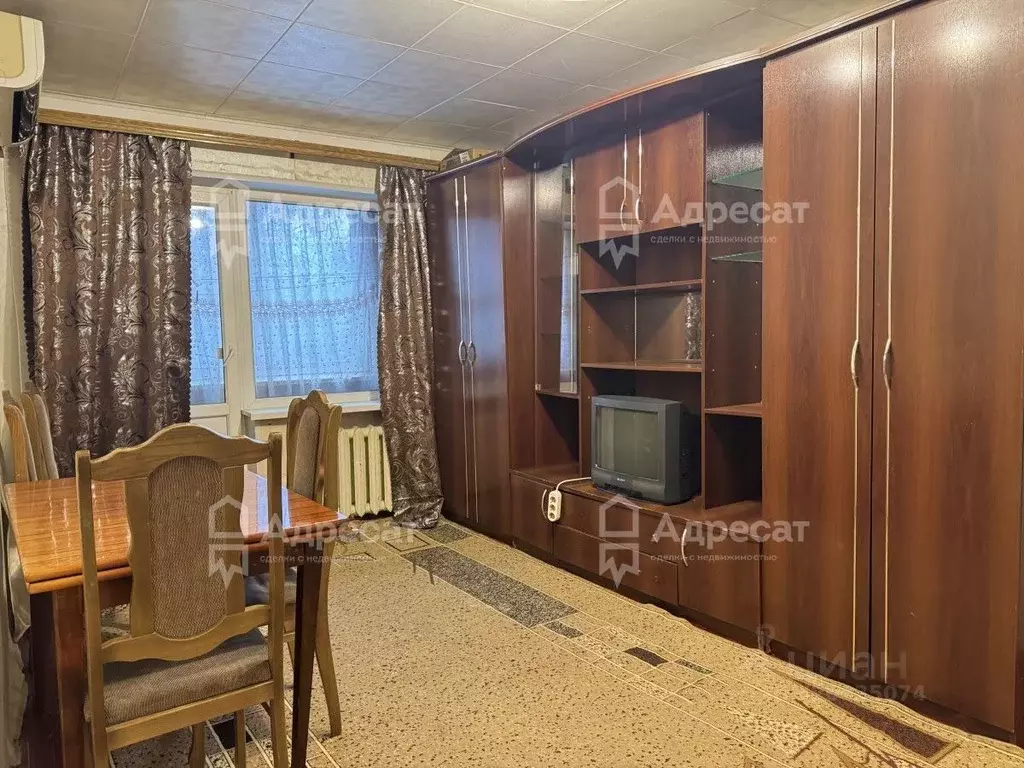 2-к кв. Волгоградская область, Волгоград ул. Дзержинского, 49 (41.6 м) - Фото 1